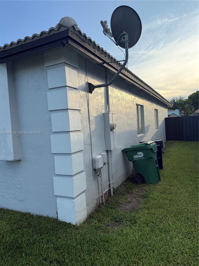Photo - 9128 SW 162nd Pl