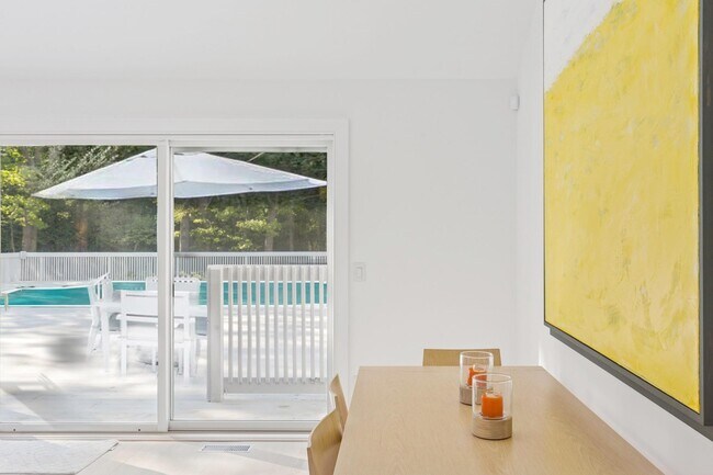 Photo - 108 Merchants Path