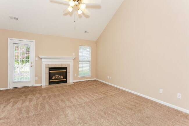 Photo - 4965 Hathwyck Ct NW