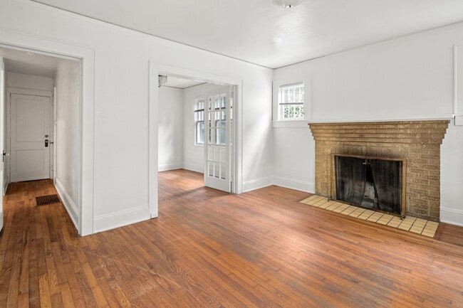 Photo - Charming Kenilworth Home