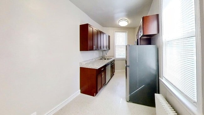 Photo - 1320 Nicholson St NW