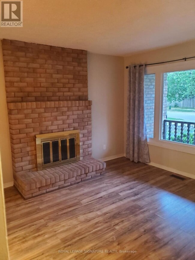 Photo - 980 Sawgrass Crescent