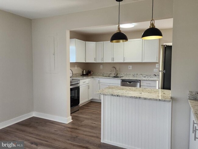 Photo - 6928 Harrison Rd