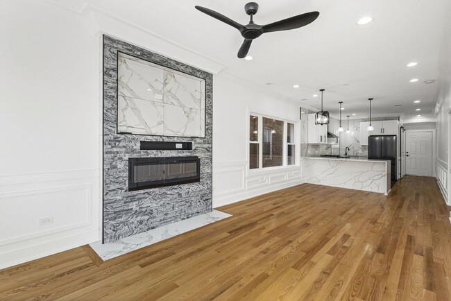 Photo - 3934 N Sawyer Ave Unit 1