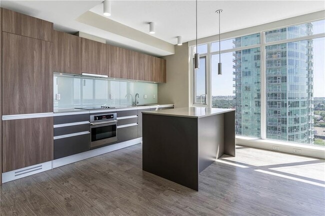 Photo - 1122-1803 3 St SE