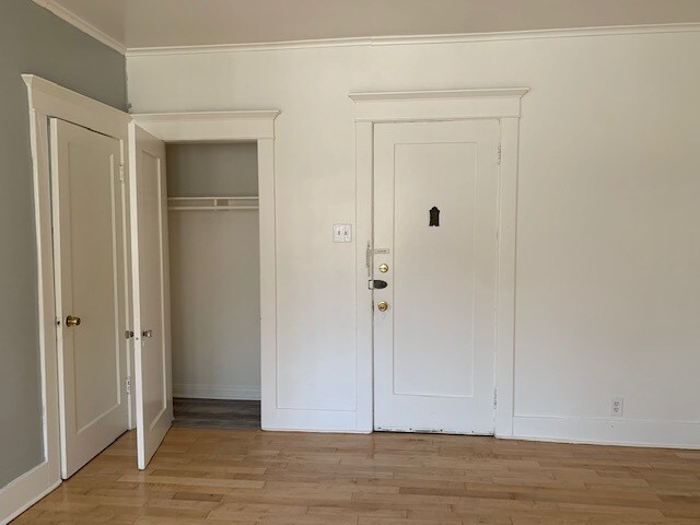 Photo - 836 S Park View St