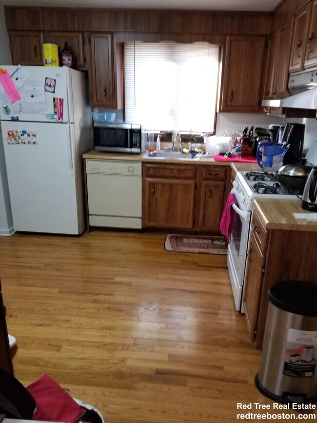 Photo - 23 Thurston Rd Unit 1
