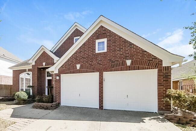 Photo - 4525 Shady Hollow Dr