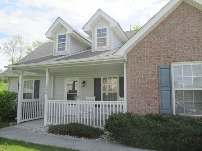 Building Photo - 3 Bedroom 2 Bath House
