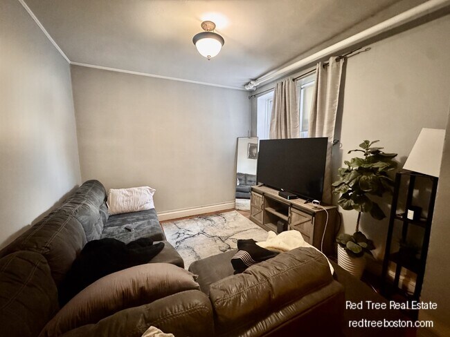 Photo - 1662 Commonwealth Ave Unidad 11