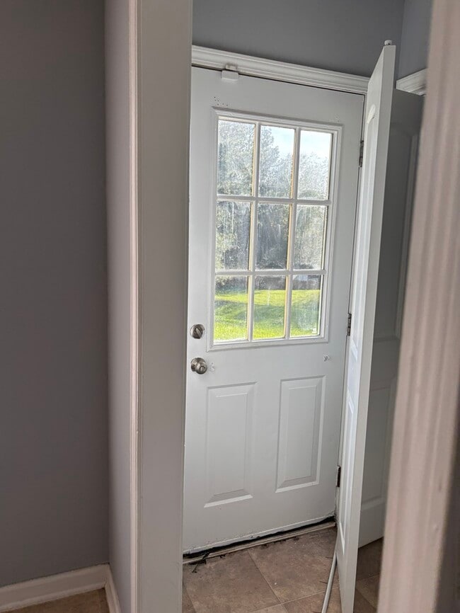 Photo - Quiet Neighborhood