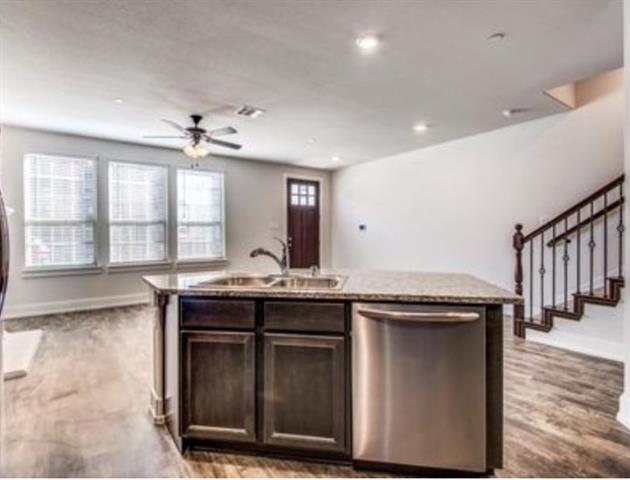 Photo - 2441 Siskiyou St Townhome