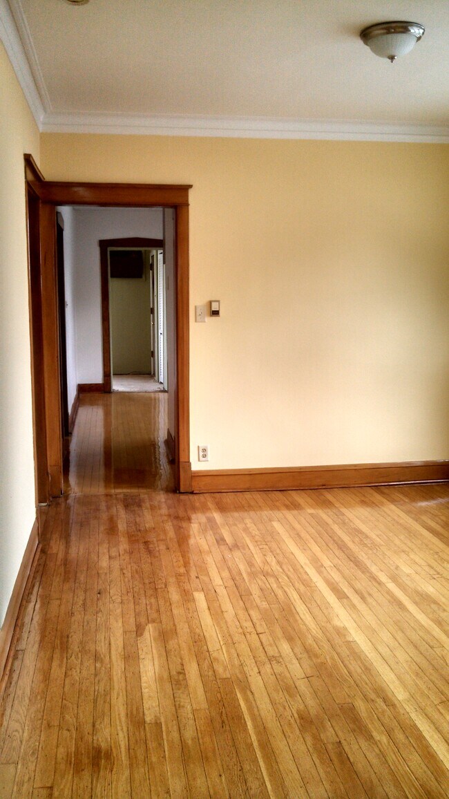 Photo - 624 Elgin Ave Unit 1