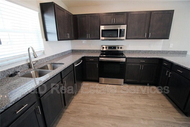 Photo - 4125 Red Fern Ln