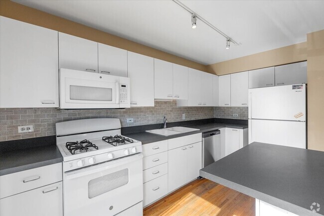 Building Photo - 1151 W Eddy St Rental