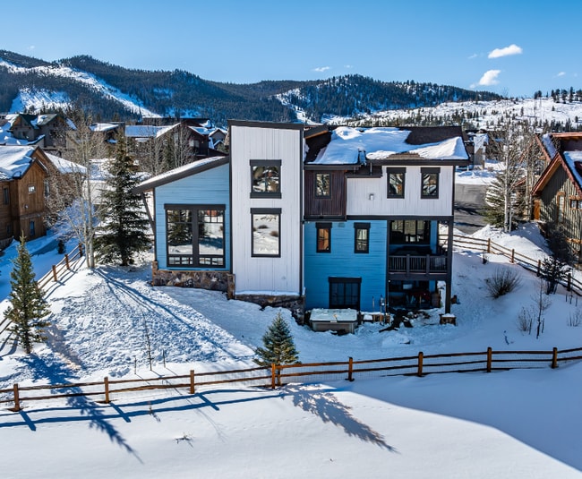 80 Mule Deer Ct