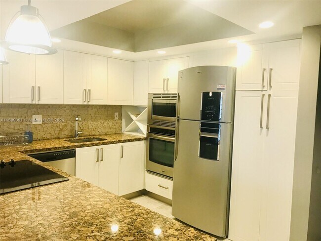 Photo - 1450 Brickell Bay Dr