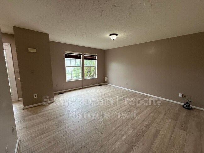 Photo - 381 Sherman Dr