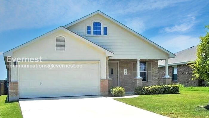 Photo - 306 Mossy Rock Dr