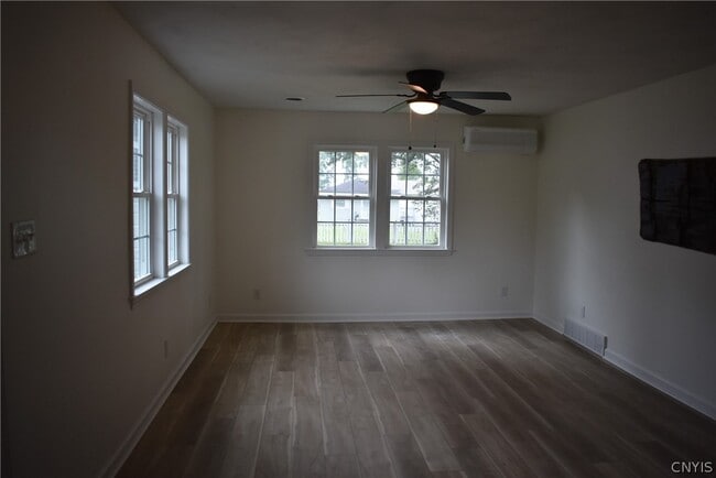 Photo - 9010 Kennedy Ln