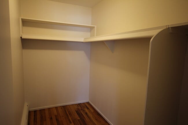 Building Photo - 227 Twelve Mile Rd Unit #12