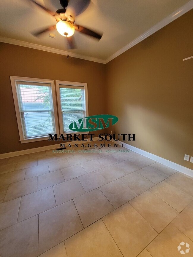 Building Photo - Renovated Historic District! Rental