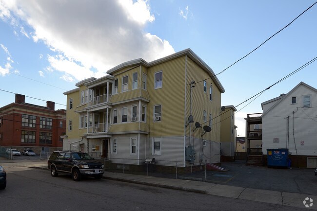 Reuben en la calle 75 - 75 Reuben St