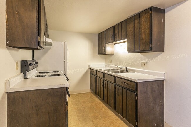 Photo - 1314 E 16th St Unit 301