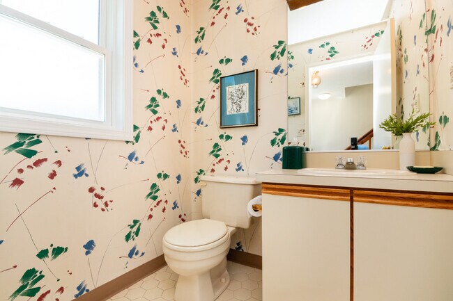 Photo - 1307 Lagrange St