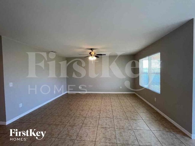 Photo - 9297 Kinghill St