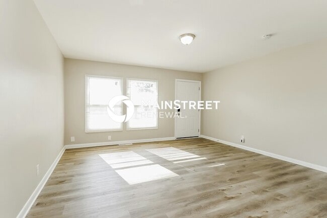 3 Bedroom Pet-Friendly Home in Louisville, KY with Main Street Renewal
