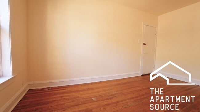 Photo - 3302 W Schubert Ave Unit 2D