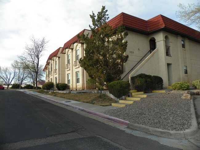 Photo - 823 Country Club Dr SE Unit 1C