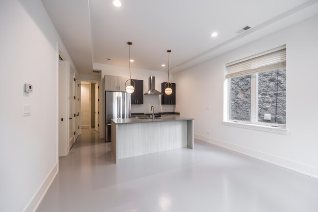 Photo - 1814 W Thomas St Unit 1F