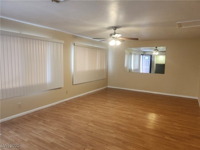 Photo - 103 S Mallard St