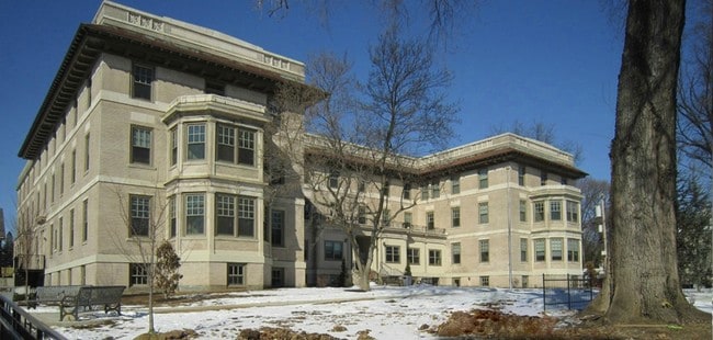 Primary Photo - Presser Nugent Senior Apartments