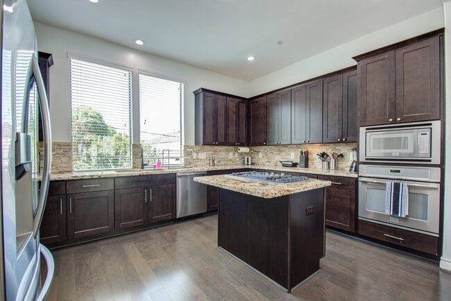 5732 Darling St Unit SI ID1056419P