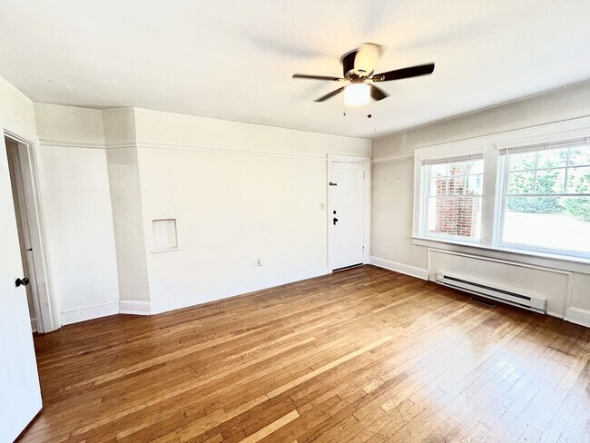 716 Forest Ave Unit 2