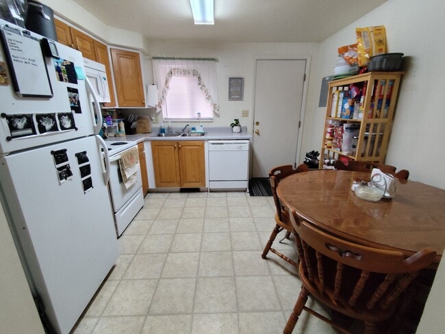 Photo - 1738 S 500 E