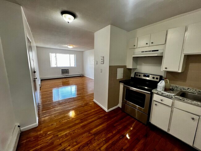 Photo - 155 Williams St Unidad 18