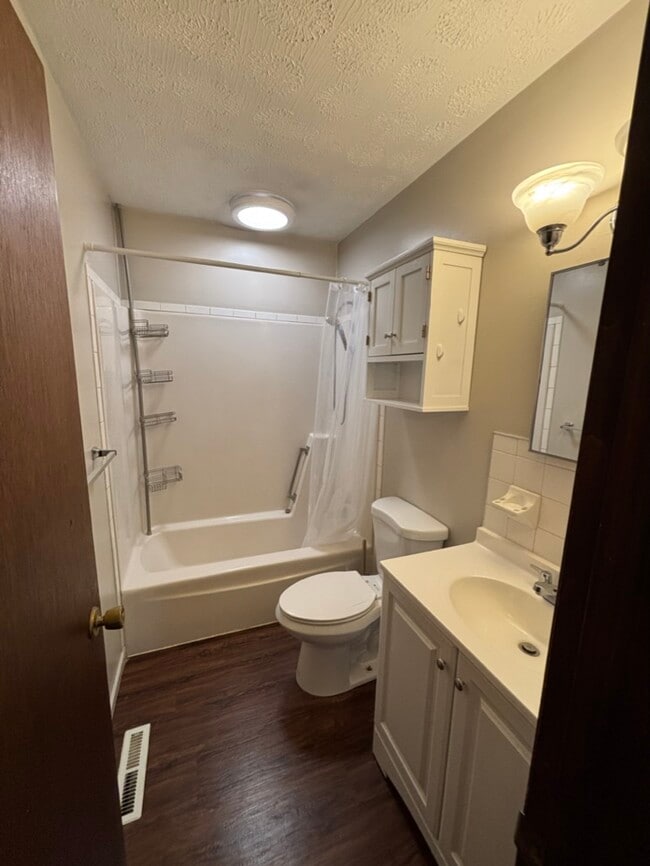 Baño - 13096 Beaver Creek Rd Unidad 1