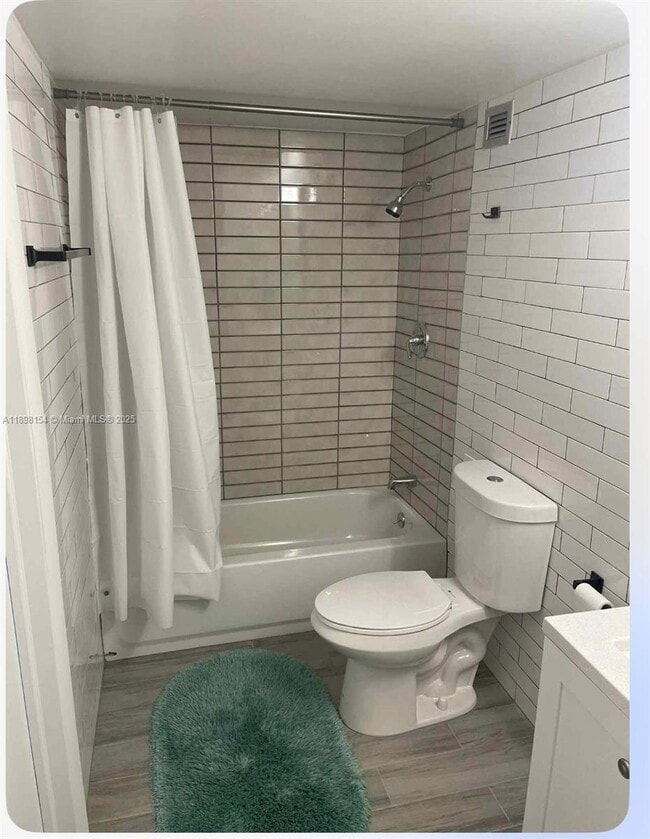 Photo - 1351 NE Miami Gardens Dr Unit 1421E
