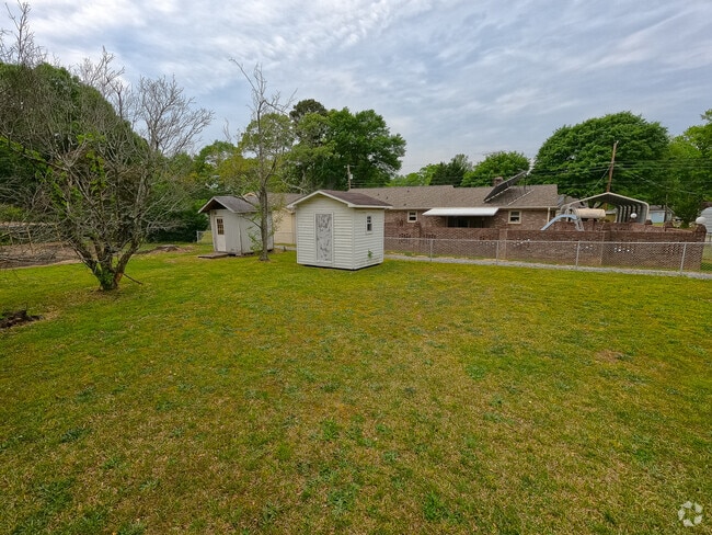 Building Photo - 11 Owens Rd Rental