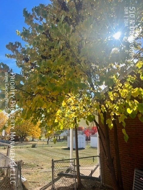 Photo - 510 N Dogwood Dr