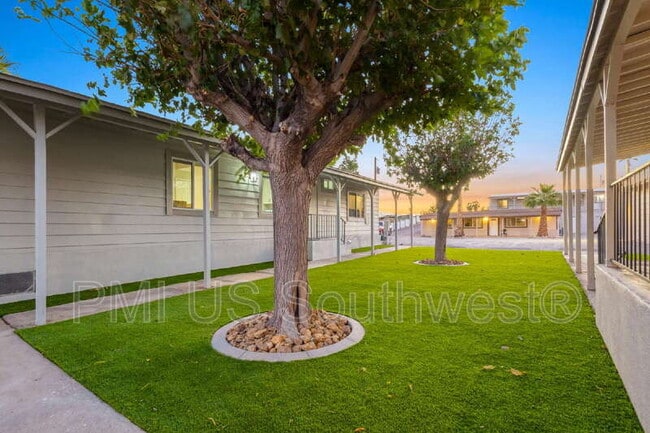 Photo - 437 Riverfront Dr Unit 6