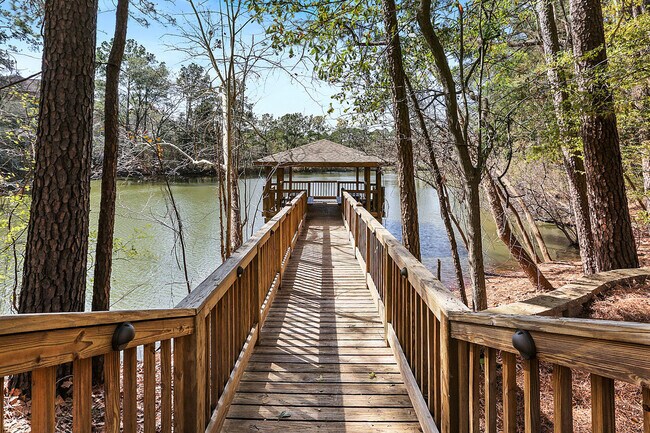 Ashford Lakes