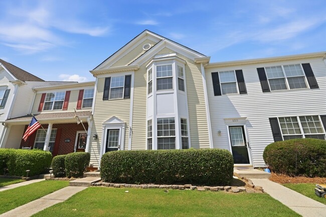 Building Photo - 3221 Mannington Dr