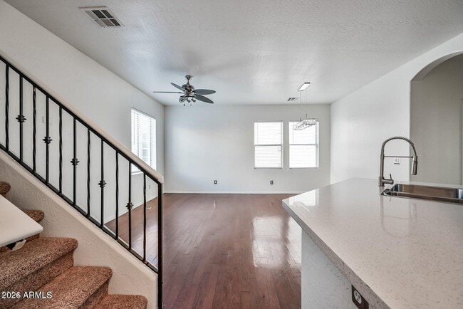 Photo - 933 W Aspen Way