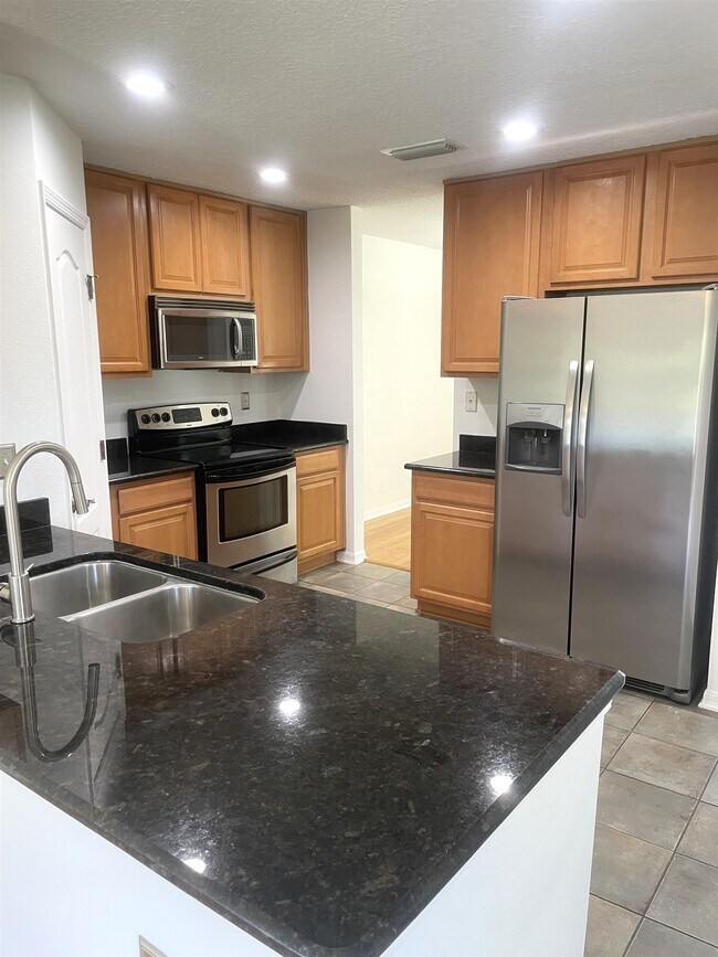 Photo - 509 Cabernet Pl