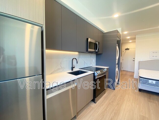 Building Photo - 720-720 K. L. O. Rd